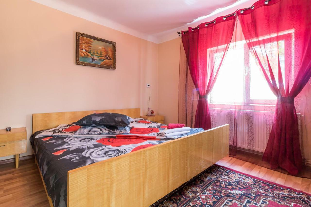 Casa De Vacanta Marya Baia de Fier Luaran gambar